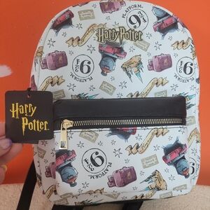 NWT Harry Potter Platform 9 3/4 Backpack